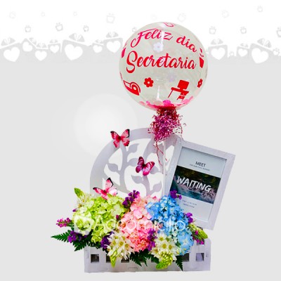 Regalo Con Flores Para El Día De La Secretaria A Domicilio En Cali 