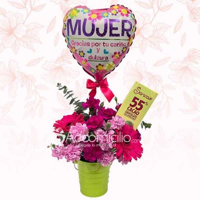 Arreglo de Flores Mujer con Chocolates Regalos Dia de la Mujer a Domicilio en Bogotá