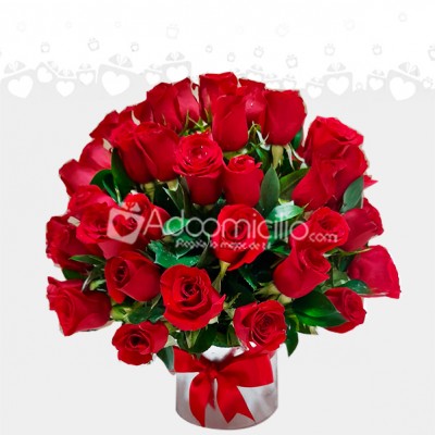 Regalos día de la mujer Cali Balde floral 30 rosas