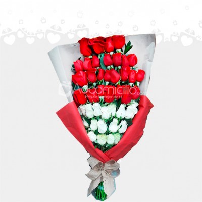 Regalo De Amor Y Amistad Bouquet De Rosas Rojas Y Blancas x 50 A Domicilio En Cali
